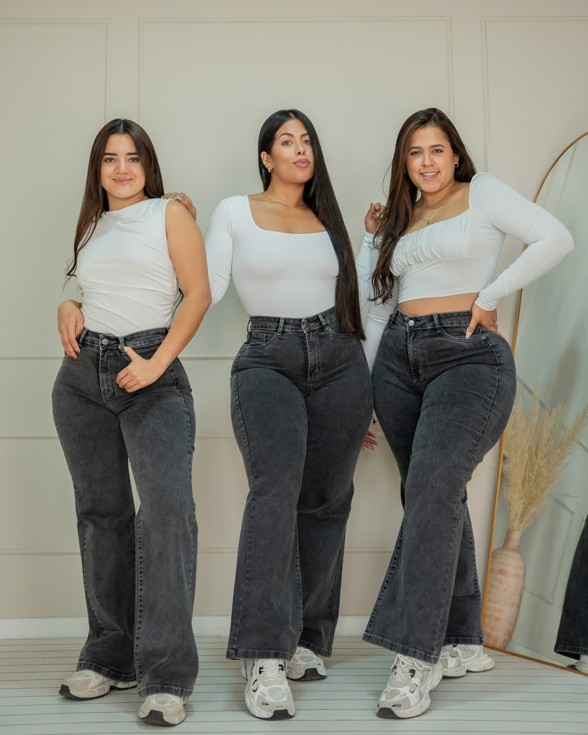 FEMMENINA A16-44