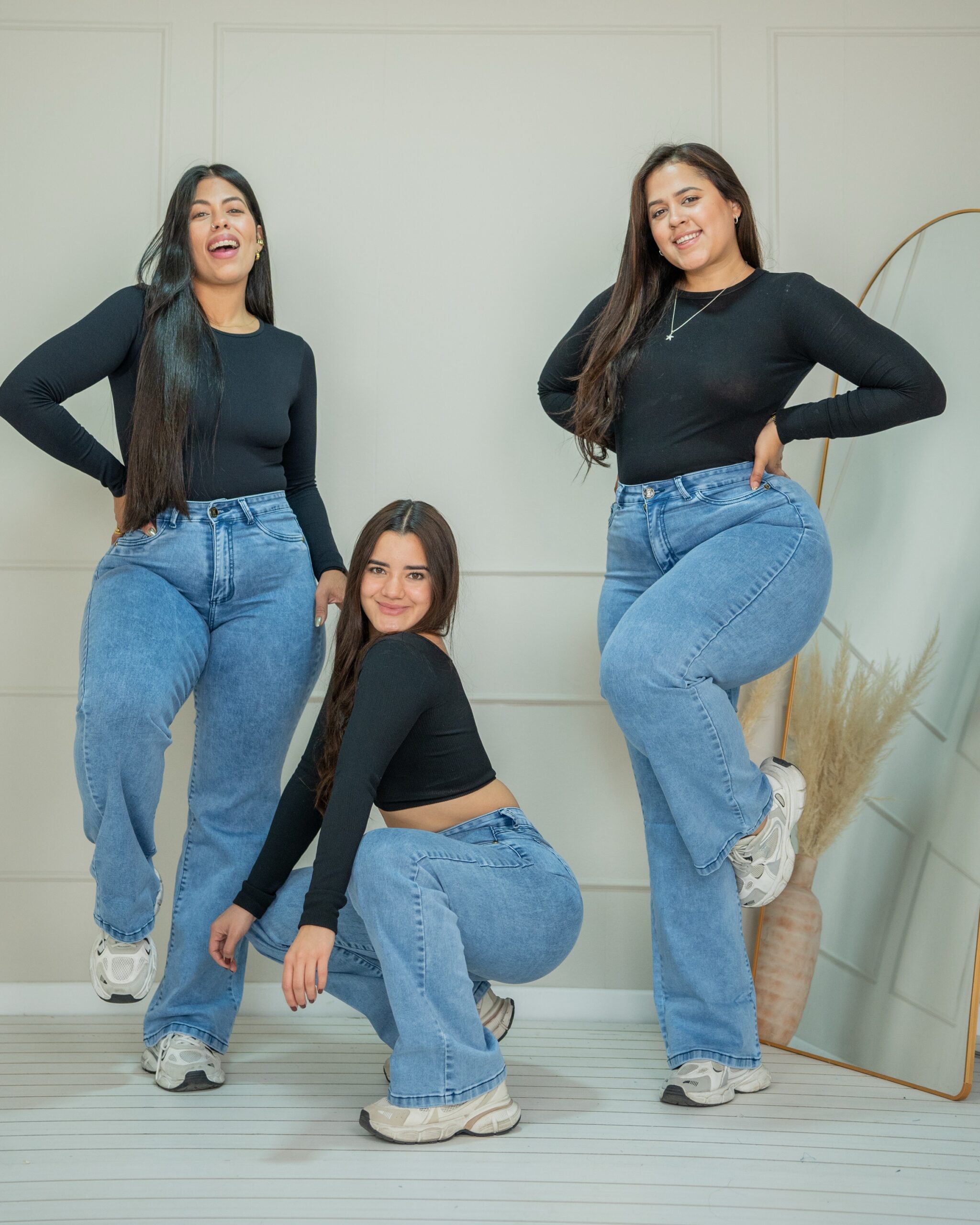 femmenina-a16-26-2